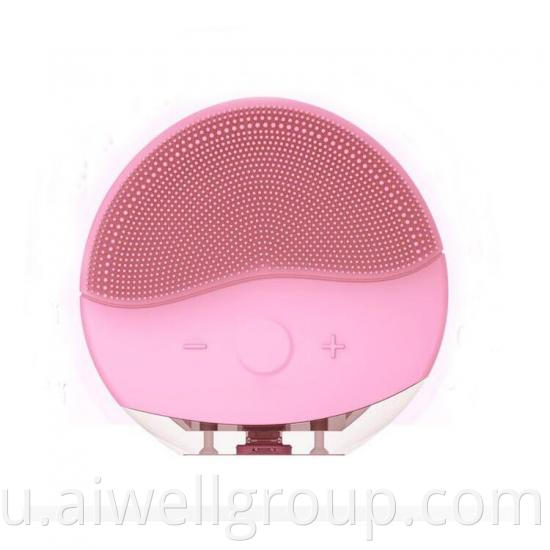 Silicone face cleansing brush